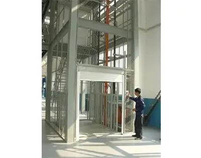 倉(cang)庫貨物提升(shēng)機升降貨梯(tī)