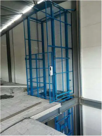 導軌式(shi)升降機(jī)