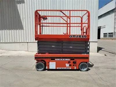 全自行(hang)走升降平(píng)台