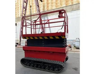 履帶式(shi)升降平台車(chē)