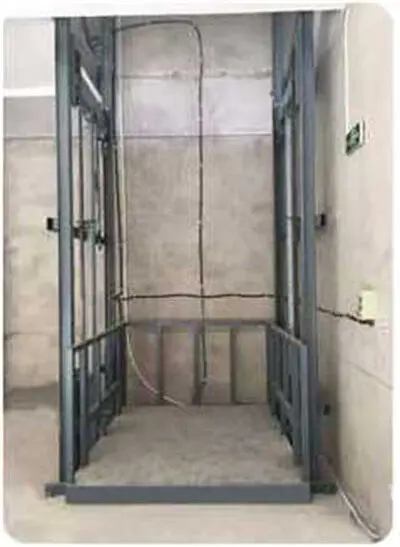 導軌式(shi)升降機(ji)