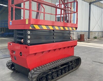 電動履帶(dai)式升降平(ping)台21