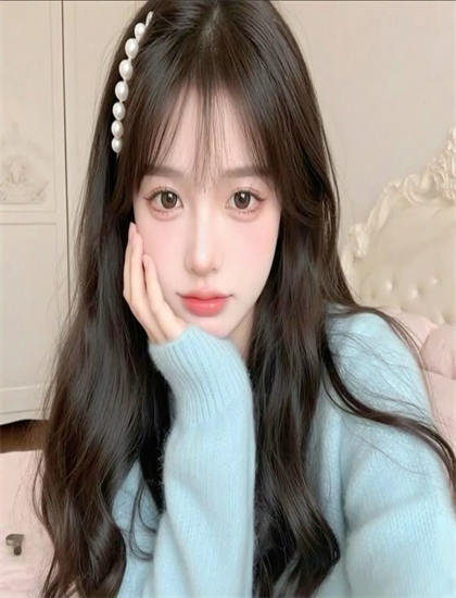 《塞尔福里奇先生第2季》悬念设置：叙事技巧与观众心理